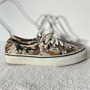 Vans X ASPCA Kitten Cat Print Limited Edition Low Profile Lace Up Sneakers 7